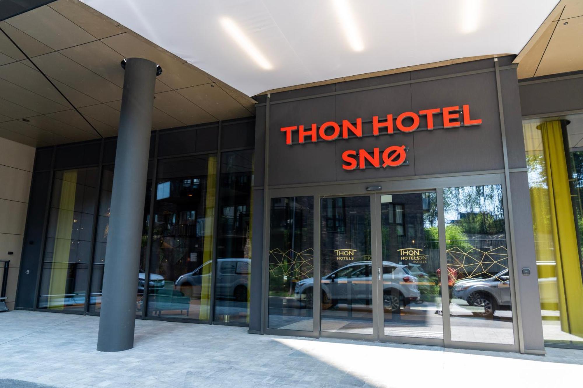 Thon Hotel Sno Lorenskog Exteriör bild